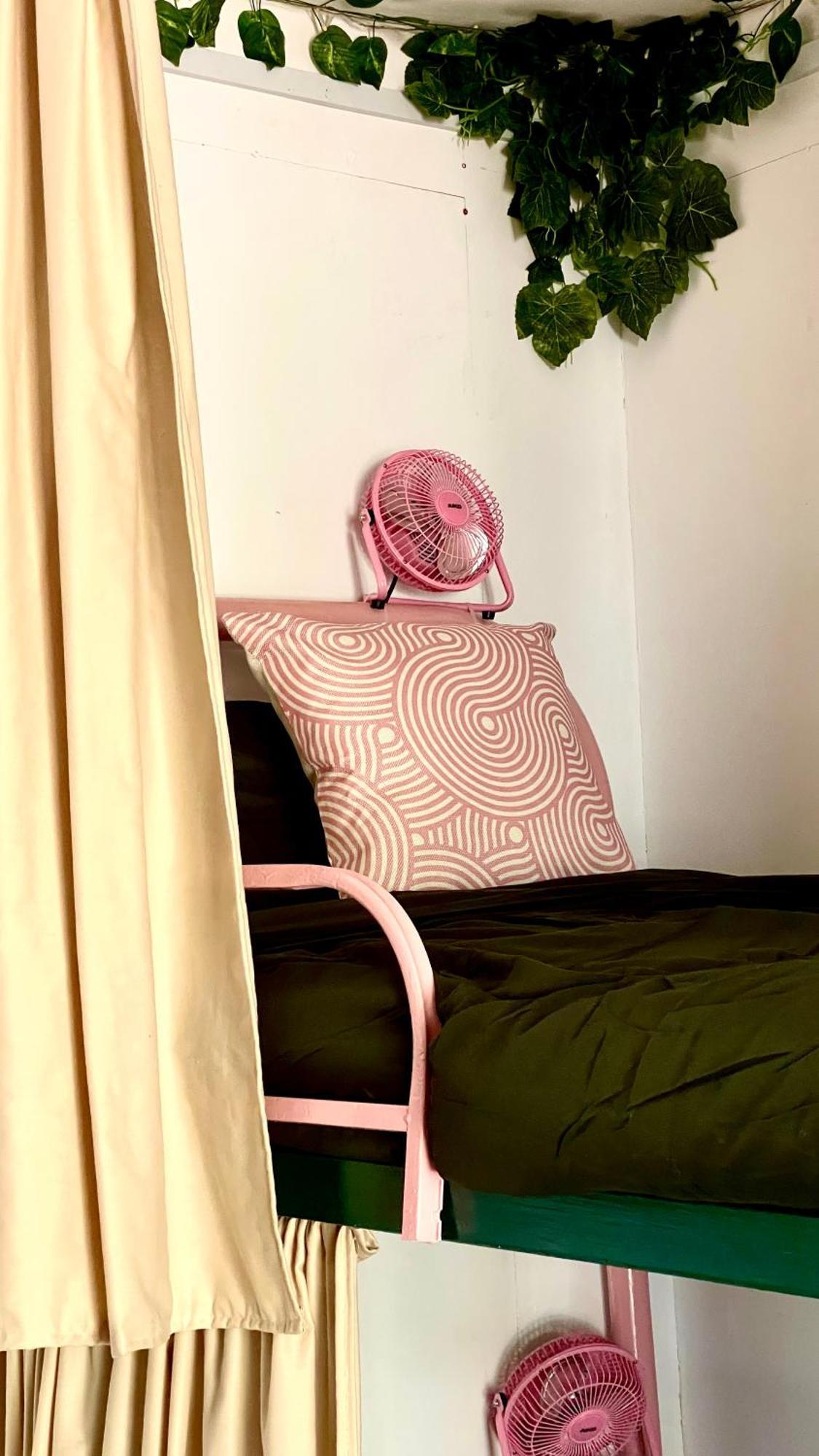Yaiya Hostel & Smoothie Bar Kaoh Touch エクステリア 写真
