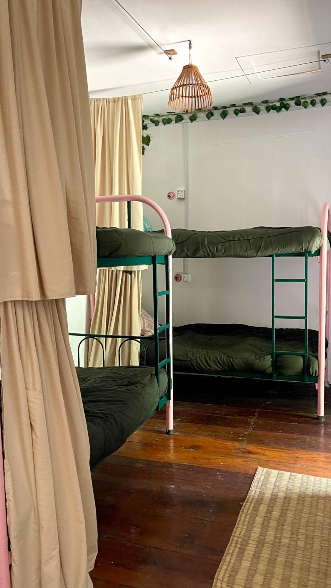 Yaiya Hostel & Smoothie Bar Kaoh Touch エクステリア 写真